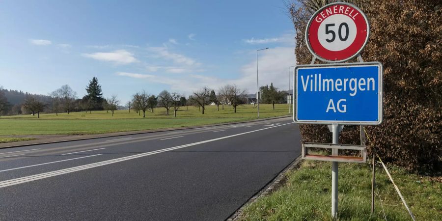 Einfahrtstrasse der Gemeinde Villmergen (AG).
