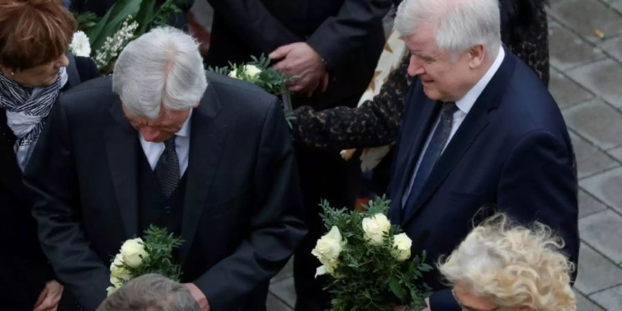 Volker Bouffier (l.), Horst Seehofer, Christine Lambrecht (r.)