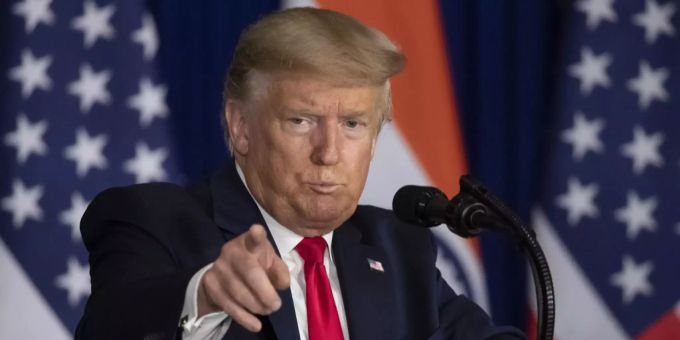 US-Präsident wirft den Medien Panik-Mache im Bezug auf das «Caronavirus» vor. donald trump