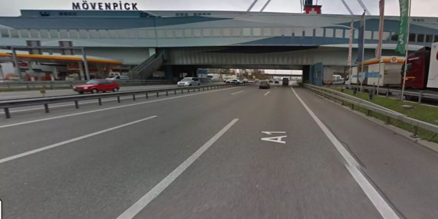 Die Raststätte Würenlos liegt auf der viel befahrenen Strecke der A1, westlich von Zürich.