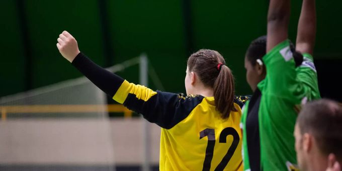 Vorbereitet auf ein hartes und knappes Spiel, schnürten sich die Oltnerinnen die Schuhe um die ersten Punkte in der Auf-/Abstiegsrunde sicher zu können HV Olten