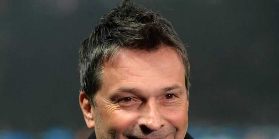 Kritisiert Bayern München für dessen Transferpolitik: Christian Heidel. Foto: Jan Kuppert/dpa