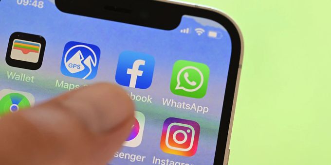 Facebook oder Intsagram ohne Werbung wird für Nutzer in Zukunft kostenpflichtig sein. (Symbolbild) meta