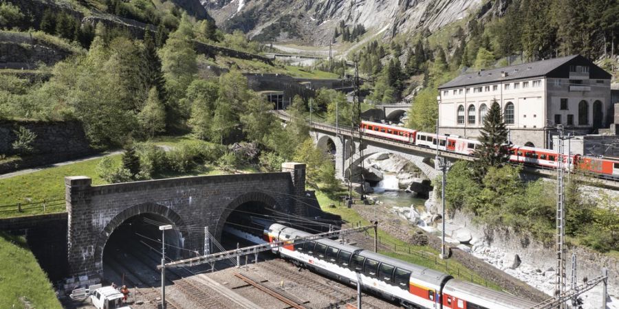 Gotthard Tunnel Weströhre Unfall