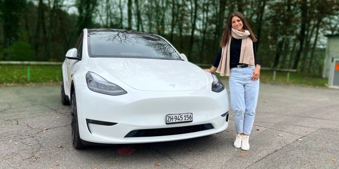 Tesla Model Y Cyndie