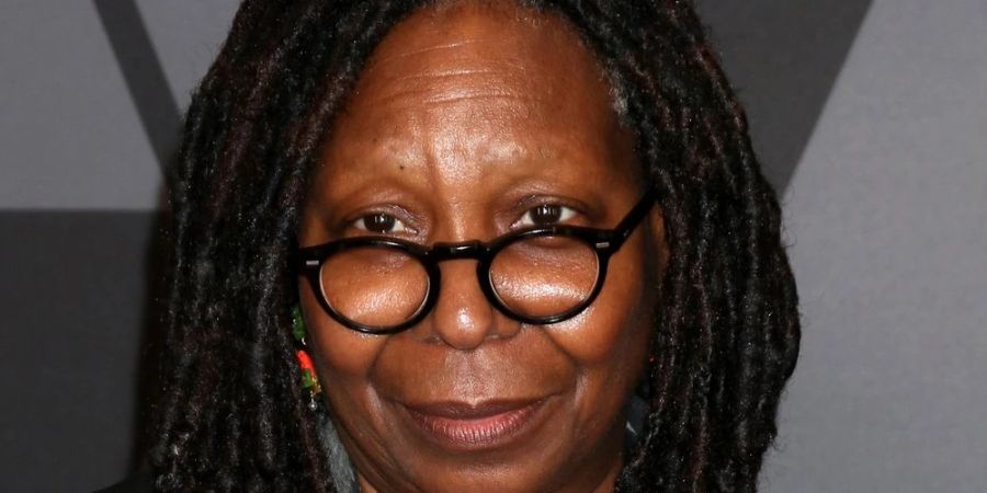 Whoopi Goldberg bittet erneut um Entschuldigung.