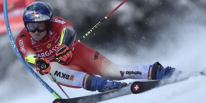 Marco Odermatt muss sich im Alta-Badia-Riesen im 1. Lauf klar geschlagen geben. Marco Odermatt