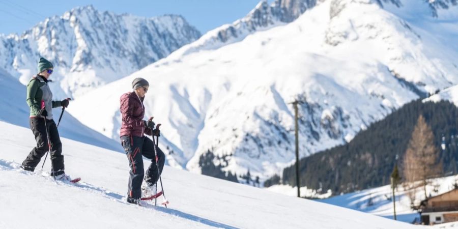 Disentis Strom Schnee Ski