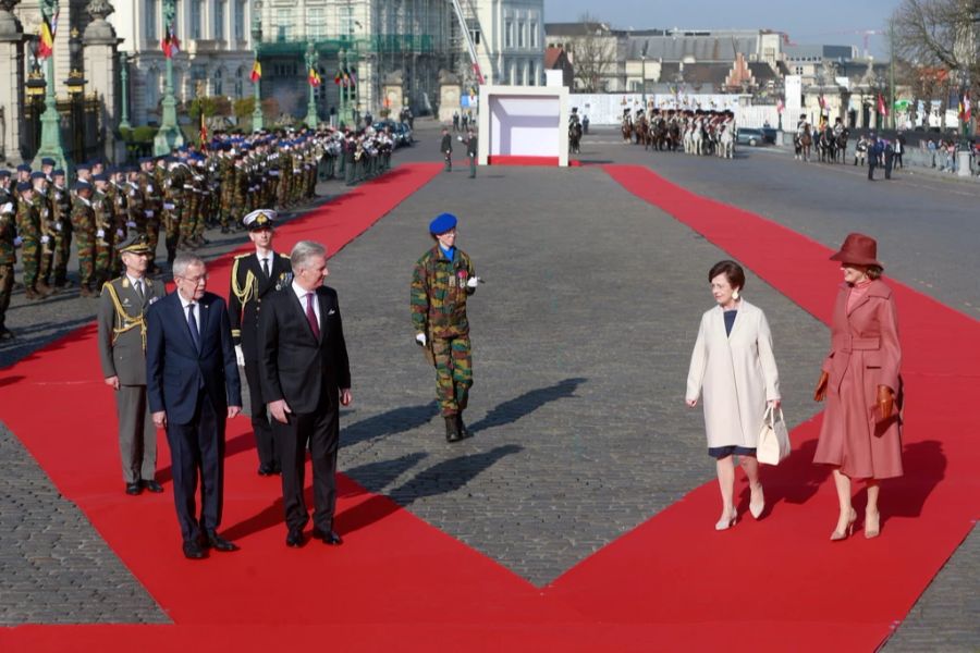 Der österreichische Präsident Alexander van der Bellen und seine Frau waren im März 2022 auch schon in Brüssel auf Staatsbesuch. Im Hintergrund: Der Fotokasten.