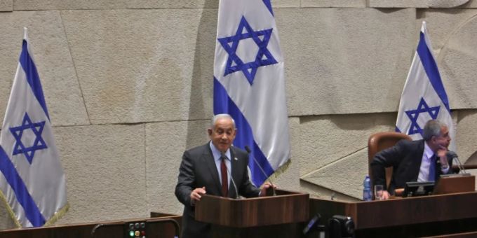 Netanjahu am 13. Dezember vor der Knesset netanyahu