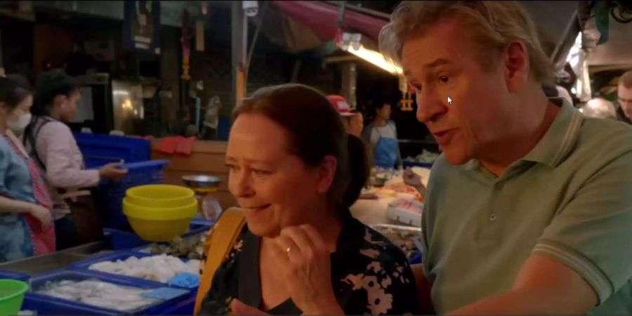 Marie Gruber's letzte Hautrolle im Film «Schwarzbrot in Thailand».