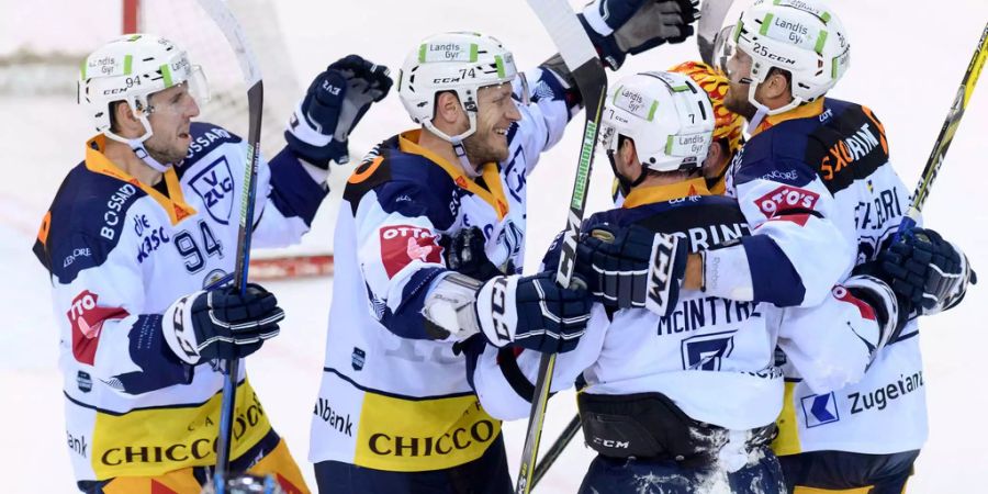 EV Zug gewinnt gegen Genf Servette mit 3:0.