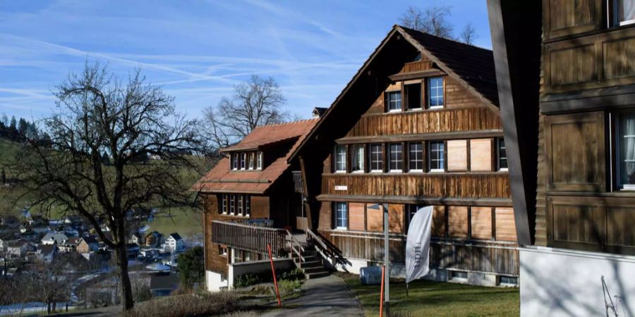 Seit dem Frühjahr 2016 wurden asylsuchende Kinder in Häusern des Pestalozzi-Dorfes betreut.