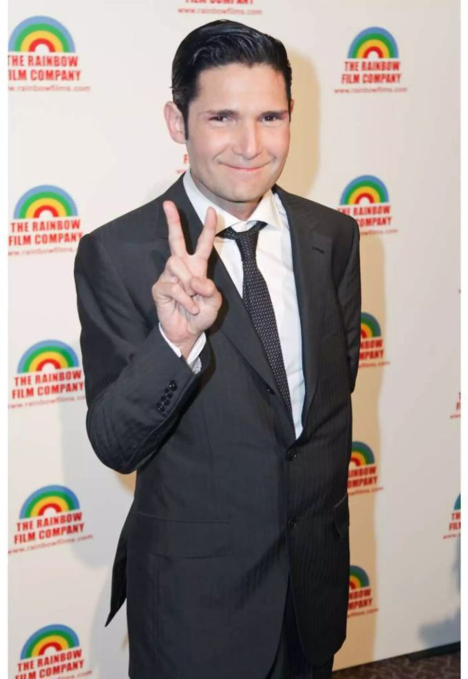 Corey Feldman soll den Mordversuch auf ihn nur erfunden haben. Corey Feldman soll den Mordversuch auf ihn nur erfunden haben.