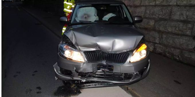 Zwei Leichtverletzte - Frontalunfall zweier Autos in Schaffhausen