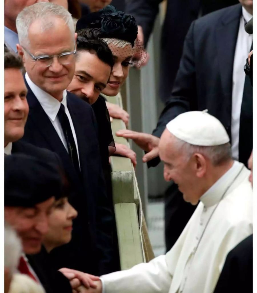 Perry und Bloom besuchten eine Gesundheitskonferenz im Vatikan. Dabei trafen sie auch den Papst.