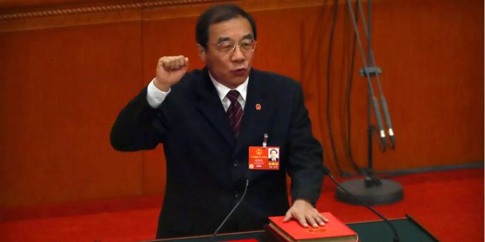 Im Schatten von Xi Jinping - Chinas Premier Li im Amt bestätigt