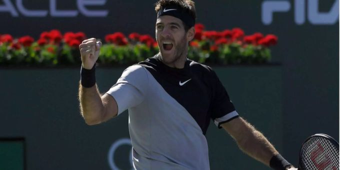 Juan Martin Del Potro feiert seinen Sieg über Milos Raonic und trifft nun auf Roger Federer Juan Martin Del Potro feiert seinen Sieg über Milos Raonic und trifft nun auf Roger Federer