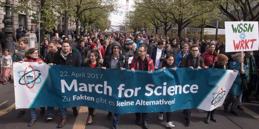 «March for Science», unter diesem Motto demonstrierten weltweit Wissenschaftler für die Forschung.