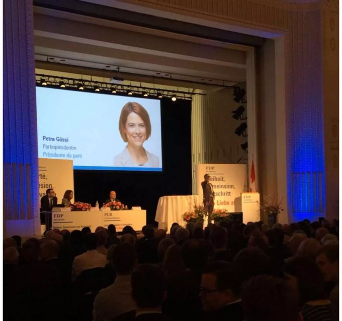 Petra Gössi wurde als Präsidentin wiedergewählt.
