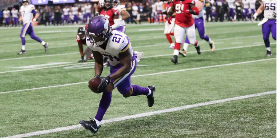 Die Minnesota Vikings können ein enges Spiel gegen die Atlanta Falcons mit 14:9 für sich entscheiden. Damit ist ihnen der Titel in der Division kaum mehr zu nehmen. Bestechend: Die Vikings haben die beste Third-Down-Defense der NFL.