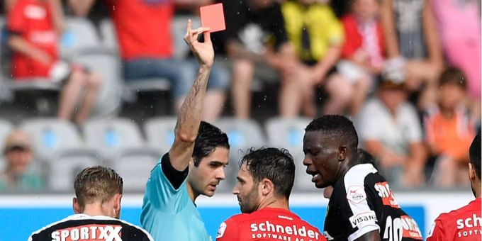 Mehr Geld von Verband und Liga - Schweizer Schiris werden Halbprofis