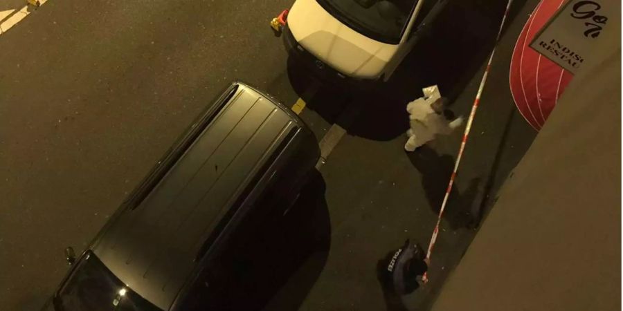 Ein Leserreporter konnte die Polizei bei der Spurensicherung beobachten.