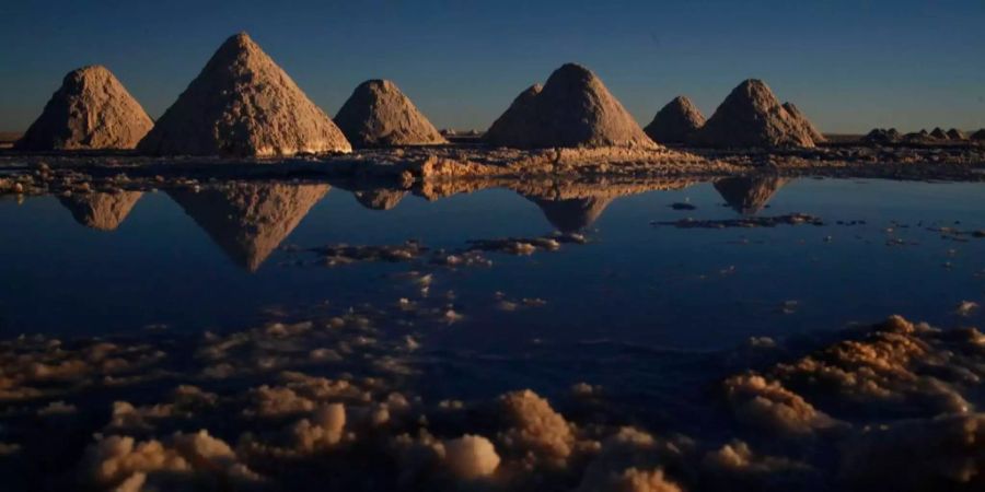 Der Salzsee in der Uyuni Salzwüste in Bolivien.