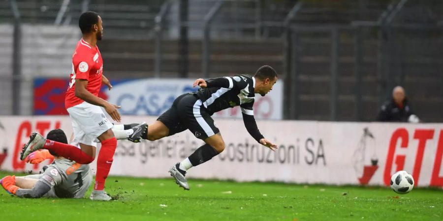 Carlinhos erzielt gegen Thun das frühe 1:0.