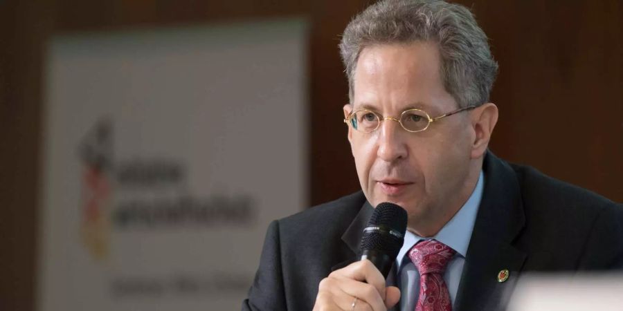 Hans-Georg Maassen, Präsident des Bundesamts für Verfassungsschutz, spricht während der Wirtschaftsschutz-Konferenz 2018 in Berlin.