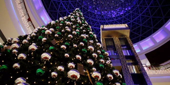 Das Weihnachtsfest wird in diesem Jahr wegen des Coronavirus wohl im kleinen Kreis gefeiert. coronavirus