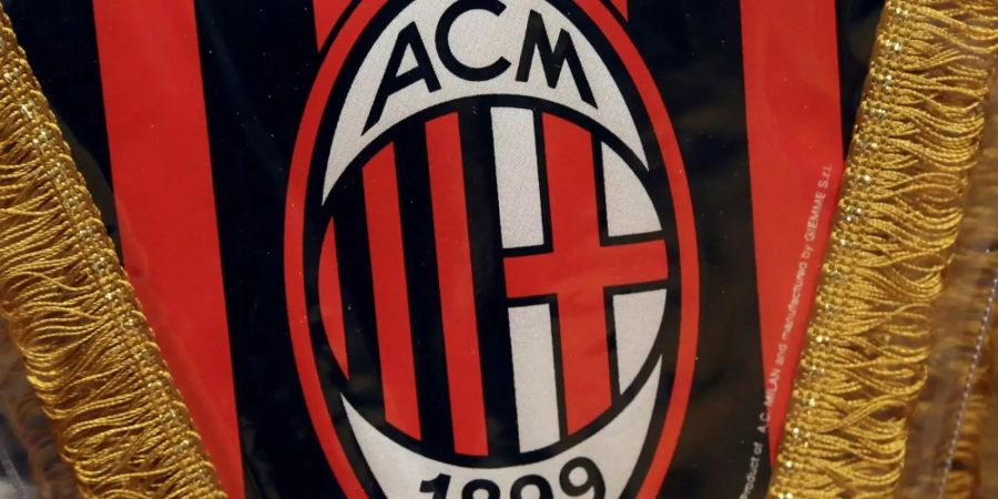 Das Wappen des AC Milan.