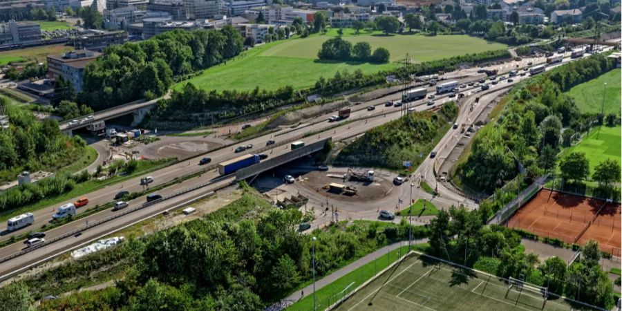 Bei Seebach ZH kam es zu einem Unfall. (Archivbild)