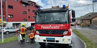 Rothenthurm SZ - Frau (53) nach Brand in Garage im Spital
