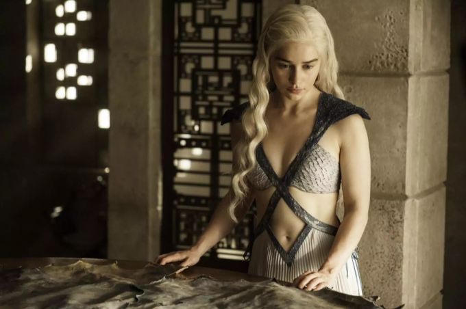 Die schöne Daenerys Targaryen hatte schon immer das gleiche im Sinn: die Macht zurückerlangen. game of thrones