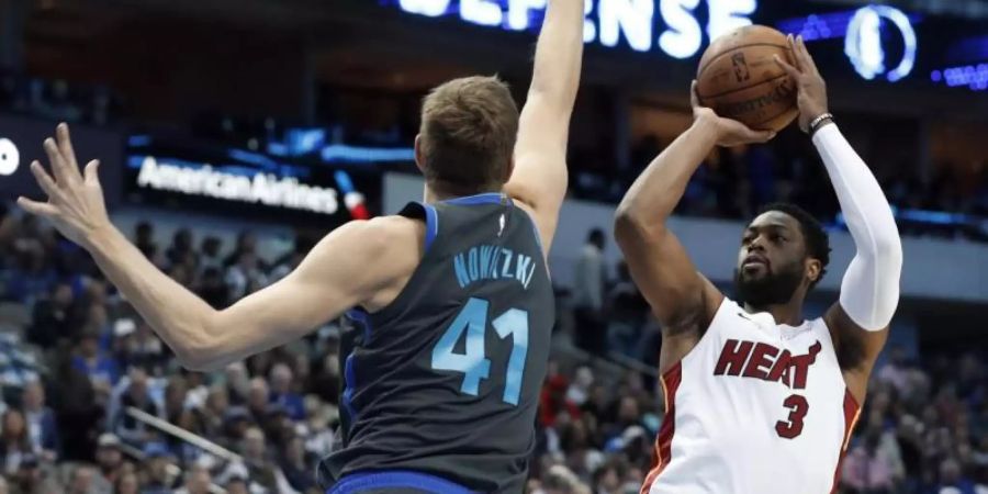 Dirk Nowitzki unterlag mit Dallas gegen Dwyane Wade und Co. Foto: Tony Gutierrez/AP