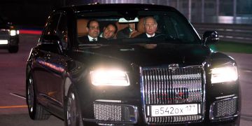 Wladimir Putin Aurus Senat