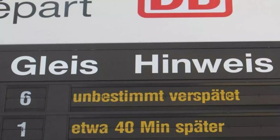 Im Jahr 2018 liessen sich Bahn-Kunden 53,6 Millionen Euro erstatten. Im Vorjahr waren es noch 34,6 Millionen Euro. Foto: Jens Wolf