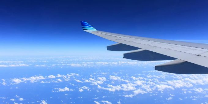 Die Schweden möchten mehr den Zug nehmen und auf Flugverkehr verzichten (Symbolbild). Flugscham Schweden Greta Thunberg