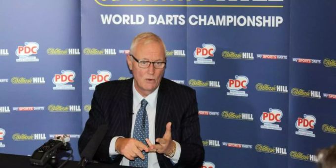 Barry Hearn ist Chef des Weltverbands für Snooker. snooker