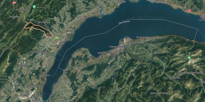 Die Mega-Villa liegt in der Gemeinde Gingins VD (rot eingezeichnet) am Genfersee. villa