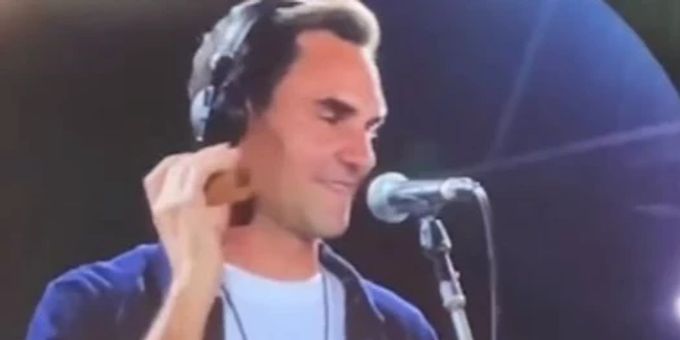 Showeinlage - Hier rockt Federer mit Coldplay die Letzigrund-Bühne