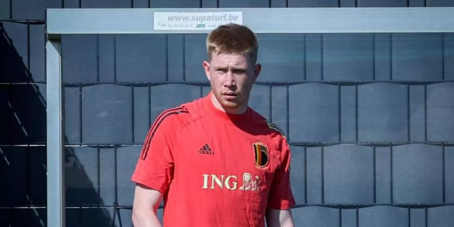 Ist wohl zum EM-Auftakt Belgiens noch nicht fit: Kevin De Bruyne beim Training. Foto: Virginie Lefour/BELGA/dpa