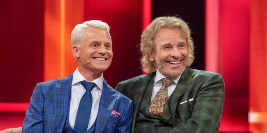 Sie verstehen Spass: Guido Cantz und Thomas Gottschalk. Foto: Alexander Kluge/SWR/ARD/dpa