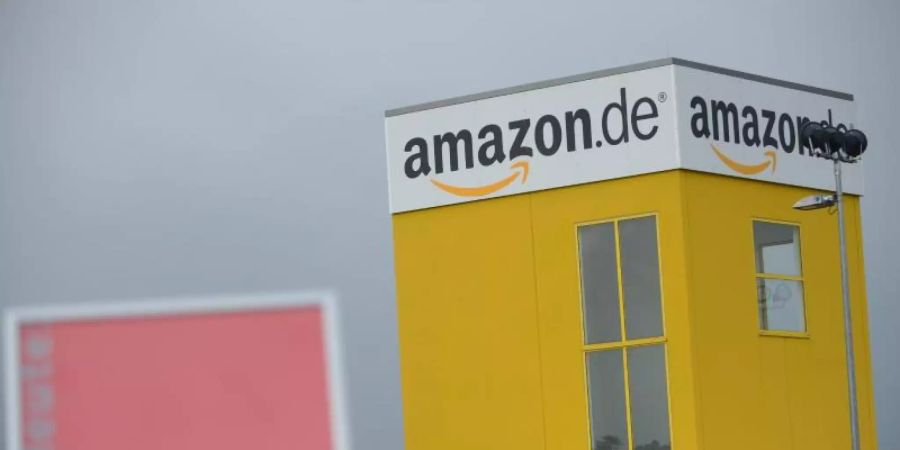 Neuer Streik, alter Streit: Amazon-Beschäftigte lassen bei ihren Bemühungen um einen Tarifvertrag nicht locker (Archiv). Foto: Uwe Zucchi/dpa