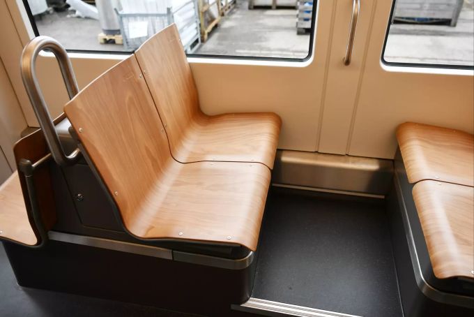Neues Flexity Tram der Zürcher Verkehrsbetriebe (VBZ) auf dem VBZ-Areal in Altstetten ZH. Foto: Walter Bieri Flexity Tram
