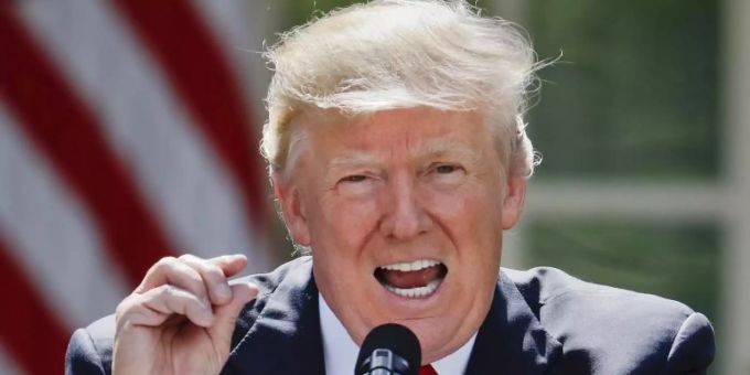 US-Präsident Trump hatte im Juni 2017 angekündigt, sich aus dem Pariser Klimaabkommen zurückzuziehen. Foto: Pablo Martinez Monsivais/AP/dpa globale Erwärmung