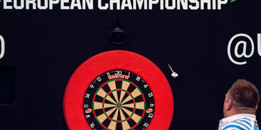 Darts ist auch in Deutschland sehr beliebt. Foto: Swen Pförtner/dpa