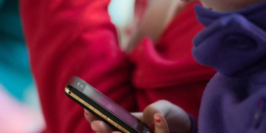 Eine neue Plattform soll Opfern von Cybermobbing mit Ratschlägen, Infos und weiterführenden Adressen helfen. Foto: Armin Weigel/dpa