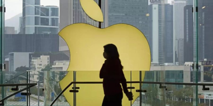 Apple hat eine grosse Investition in Aufforstungsprojekte angekündigt, um Kohlendioxid aus der Atmosphäre zu entfernen. Foto: Vincent Yu/AP/dpa